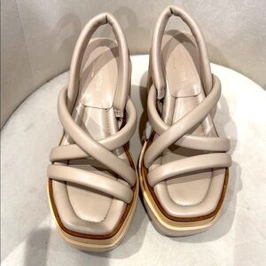 Paloma Barcelo Beige Women's Sandals